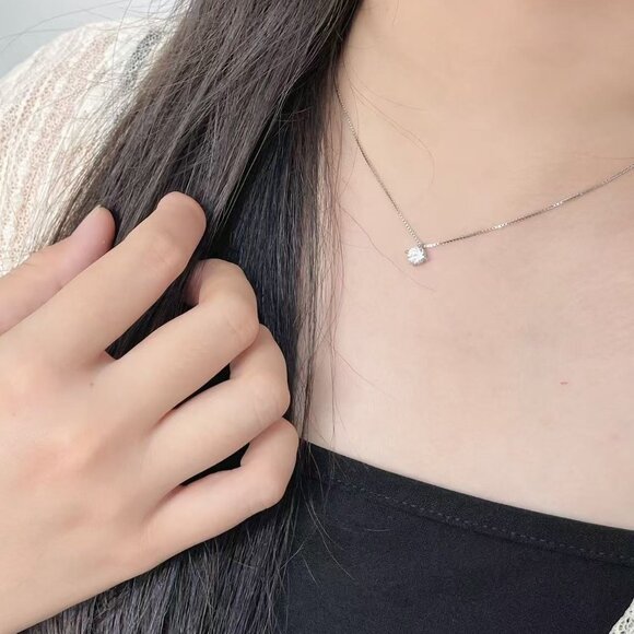 Exquisite 925 Silver Diamond Necklace – Crafted for Timeless Sophistication - Picture 2 of 6